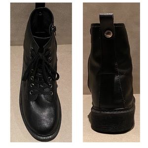 Steve Madden Cole Combat Boot - size 9